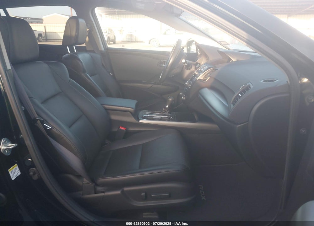 2014 ACURA RDX VIN: 5J8TB3H31EL000930