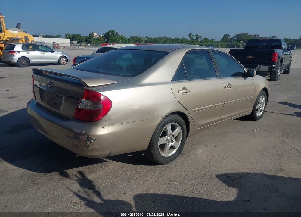 2004 TOYOTA CAMRY SE VIN: 4T1BE32K94U826494