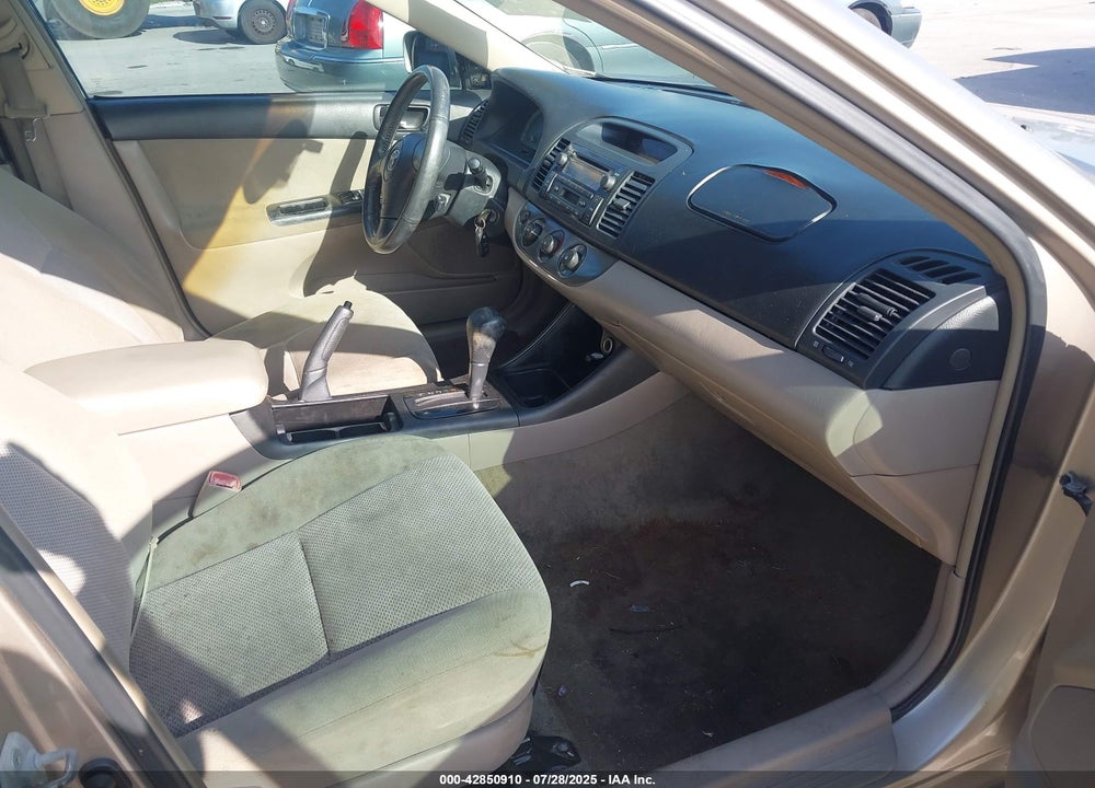 2004 TOYOTA CAMRY SE VIN: 4T1BE32K94U826494