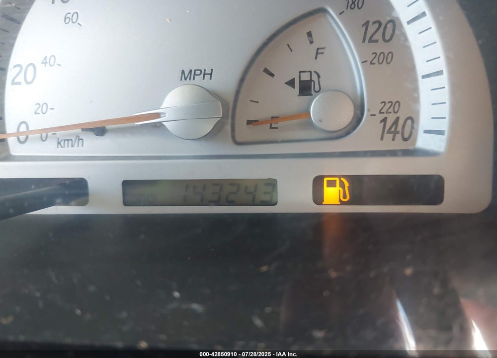 2004 TOYOTA CAMRY SE VIN: 4T1BE32K94U826494