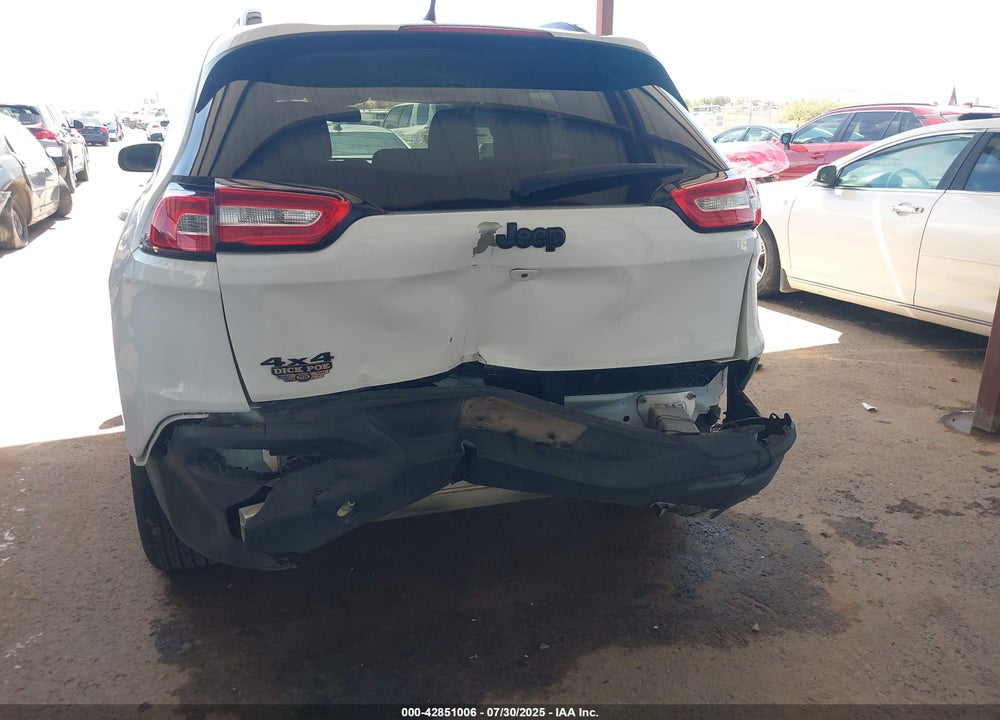 2018 JEEP CHEROKEE VIN: 1C4PJMCB5JD527106