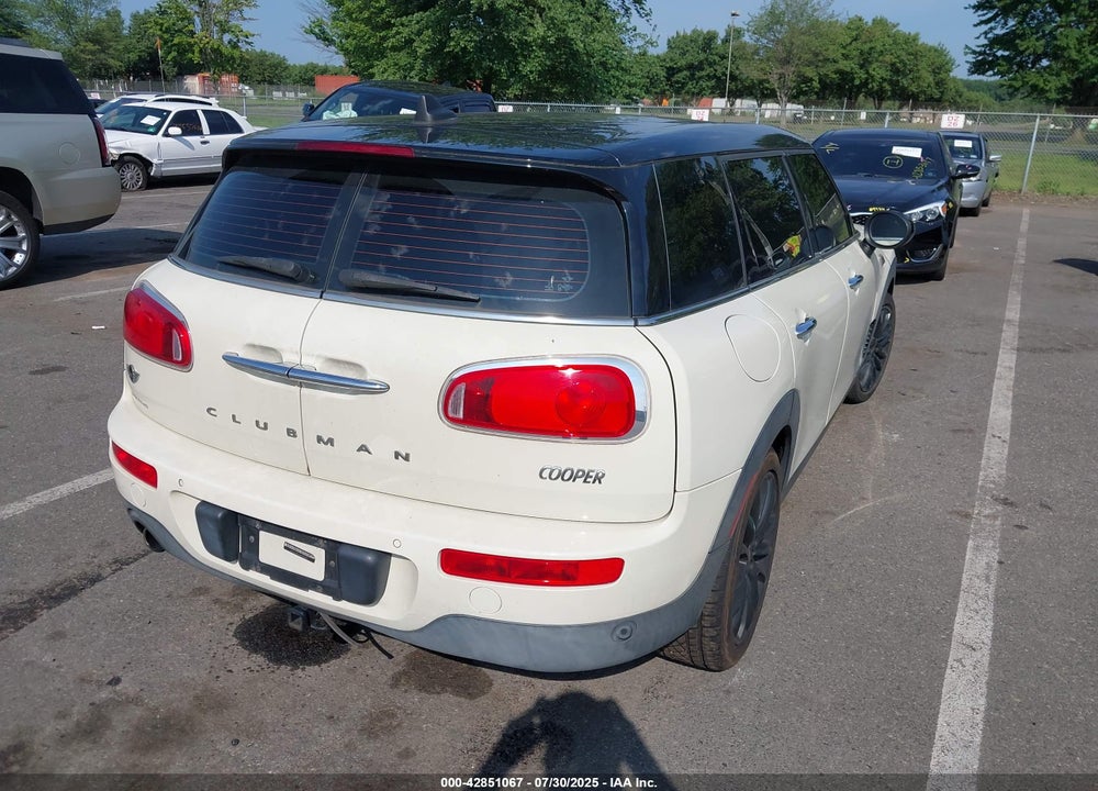 2016 MINI CLUBMAN COOPER VIN: WMWLN5C56G2B28017
