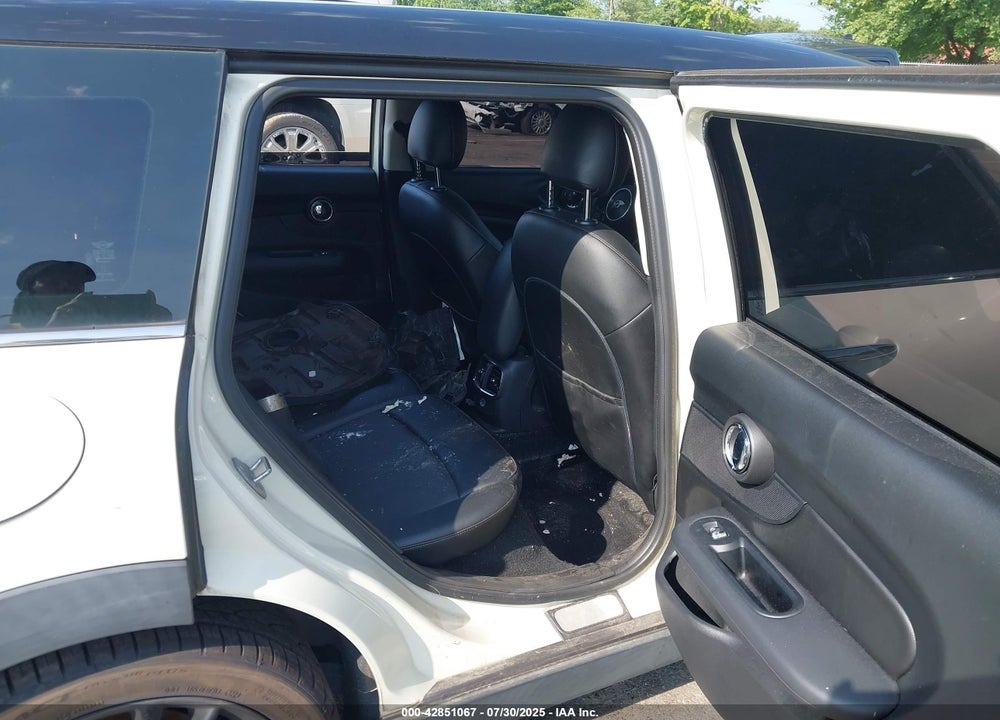 2016 MINI CLUBMAN COOPER VIN: WMWLN5C56G2B28017