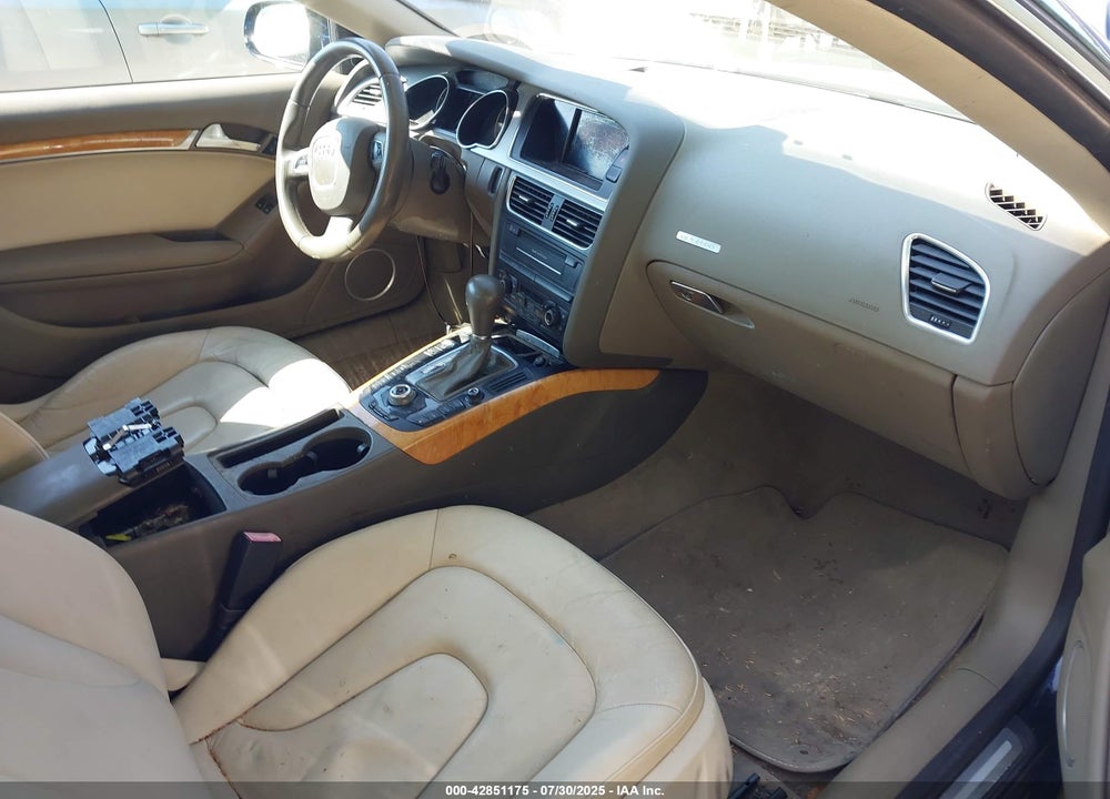 2010 AUDI A5 VIN: WAULFAFR8AA013451