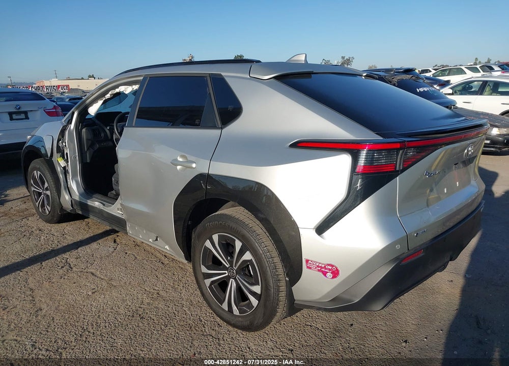 2024 TOYOTA BZ4X VIN: JTMAAAAA6RA037866