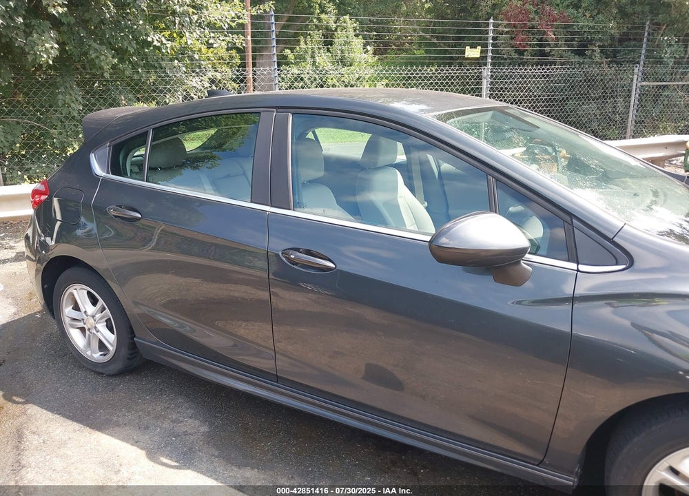 2017 CHEVROLET CRUZE VIN: 3G1BE6SM2HS586405