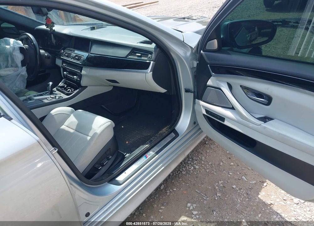 2013 BMW M5 VIN: WBSFV9C59DD095771