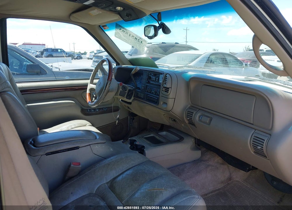 2000 CADILLAC ESCALADE STANDARD VIN: 1GYEK63R5YR222855