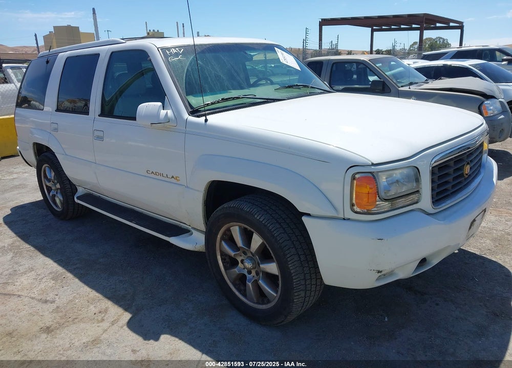 2000 CADILLAC ESCALADE STANDARD VIN: 1GYEK63R5YR222855