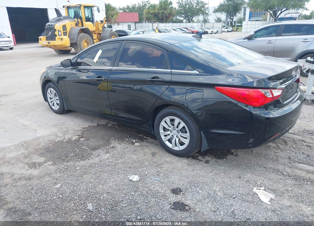 2011 HYUNDAI SONATA VIN: 5NPEB4AC7BH113112