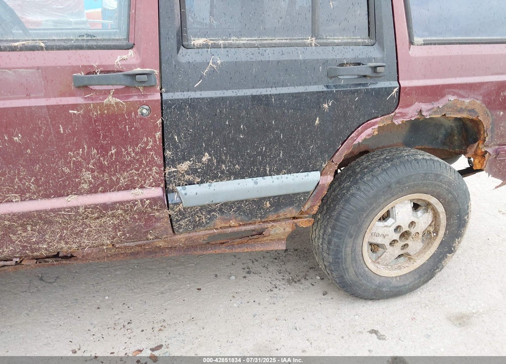 2000 JEEP CHEROKEE CLASSIC VIN: 1J4FF58S3YL180526