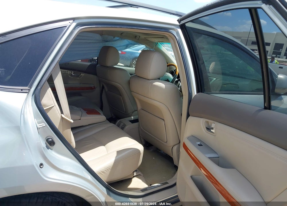 2004 LEXUS RX 330 VIN: JTJGA31U140034840