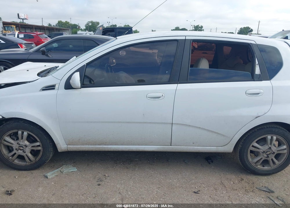 2011 CHEVROLET AVEO VIN: KL1TD6DE2BB117152