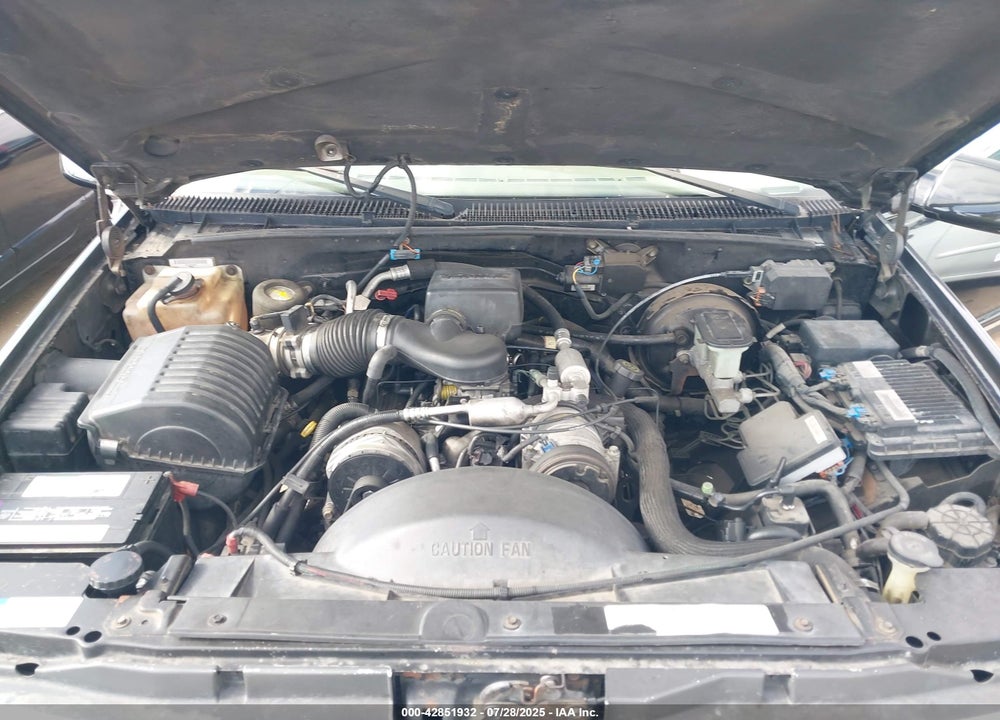 1999 CHEVROLET TAHOE VIN: 1GNEC13R7XJ570926
