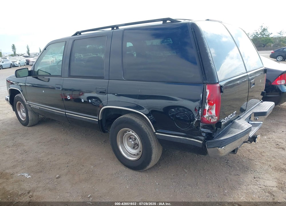 1999 CHEVROLET TAHOE VIN: 1GNEC13R7XJ570926