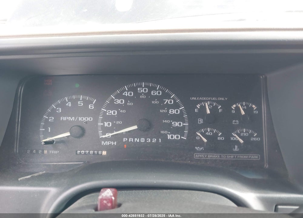 1999 CHEVROLET TAHOE VIN: 1GNEC13R7XJ570926