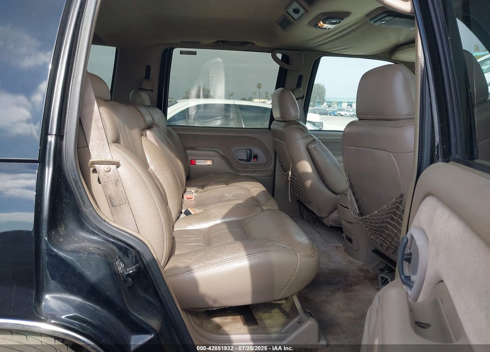 1999 CHEVROLET TAHOE VIN: 1GNEC13R7XJ570926