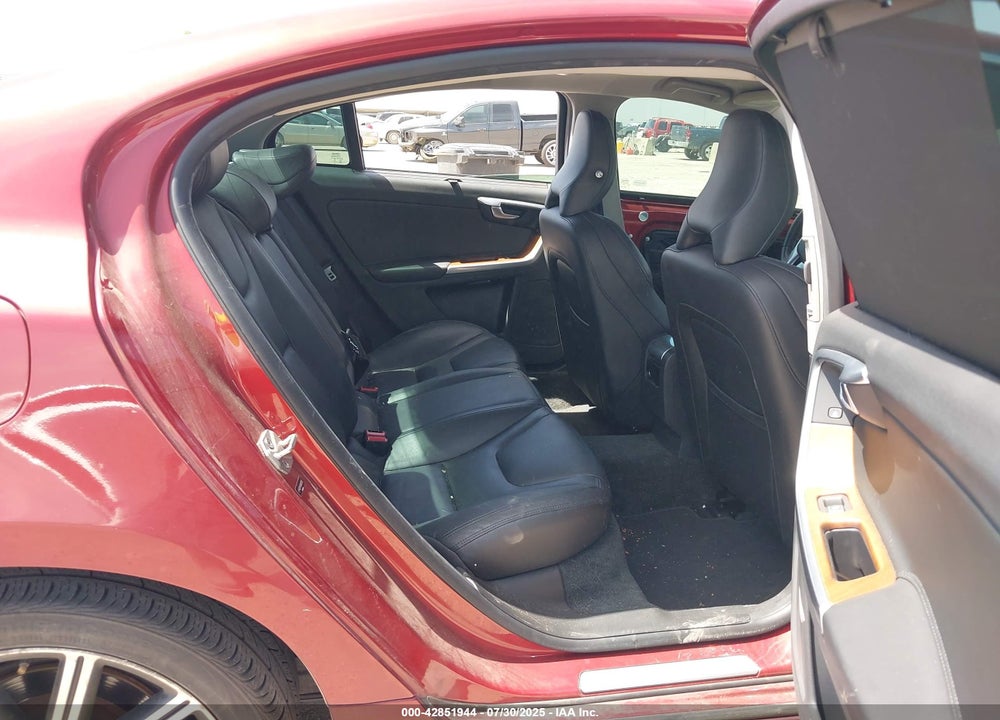 2016 VOLVO S60 VIN: LYV402FK6GB092587