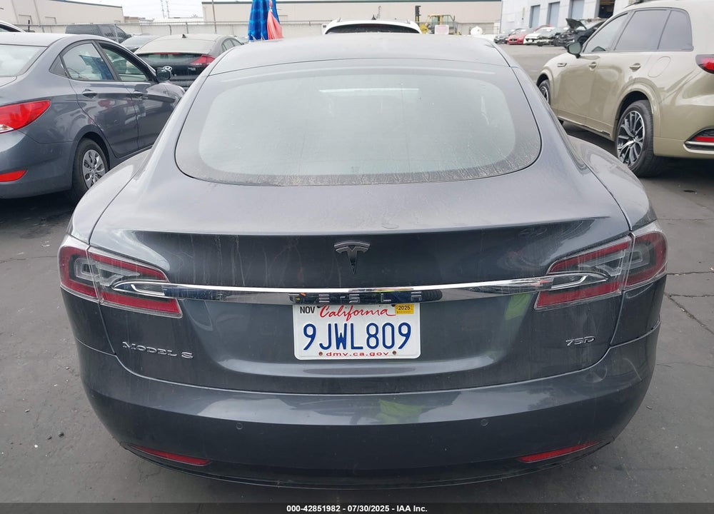 2018 TESLA MODEL S VIN: 5YJSA1E23JF293448