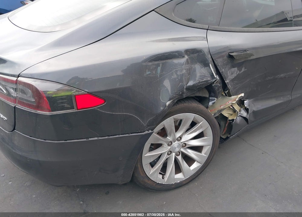 2018 TESLA MODEL S VIN: 5YJSA1E23JF293448