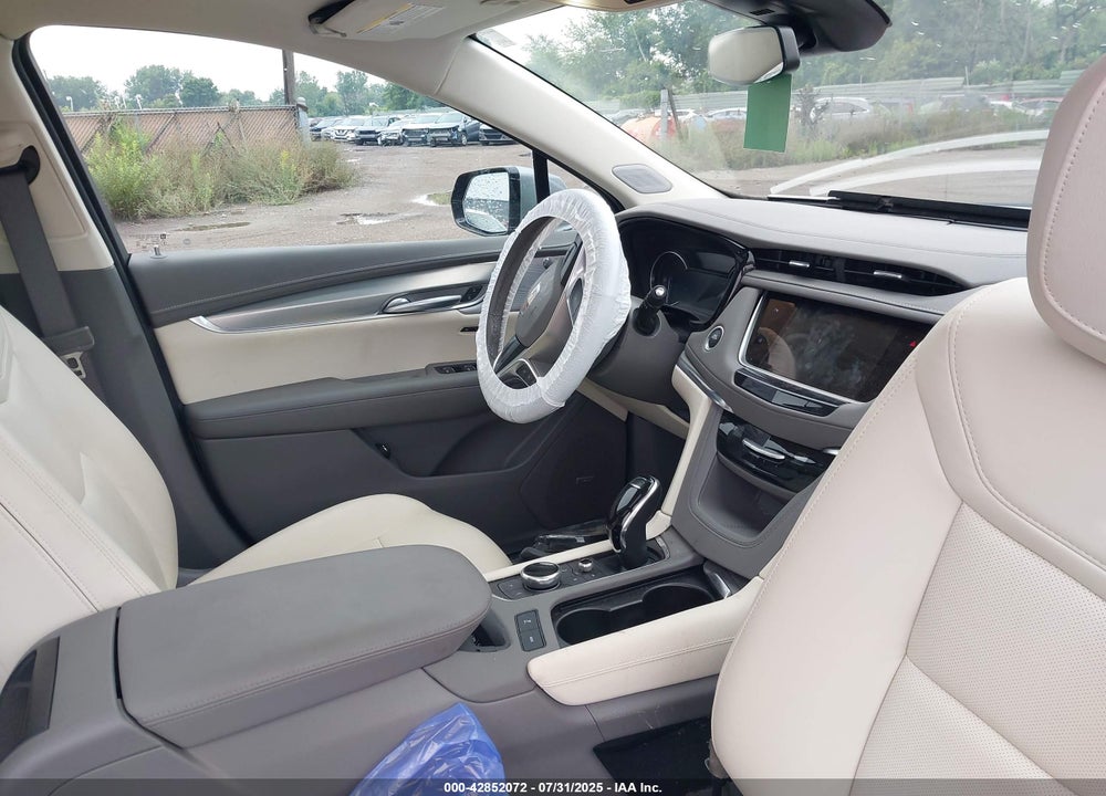 2025 CADILLAC XT5 VIN: 1GYKNDR45SZ100627