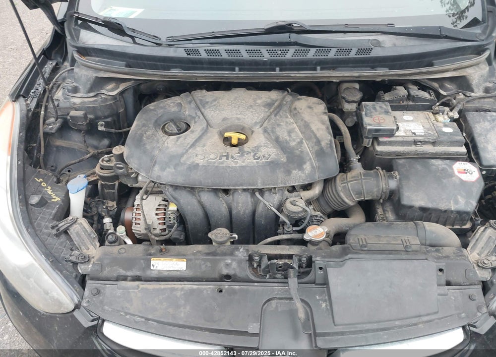 2012 HYUNDAI ELANTRA VIN: 5NPDH4AE1CH097132