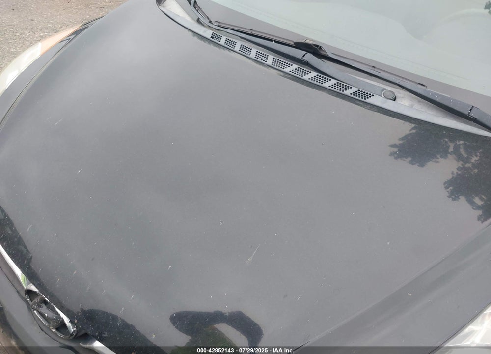 2012 HYUNDAI ELANTRA VIN: 5NPDH4AE1CH097132