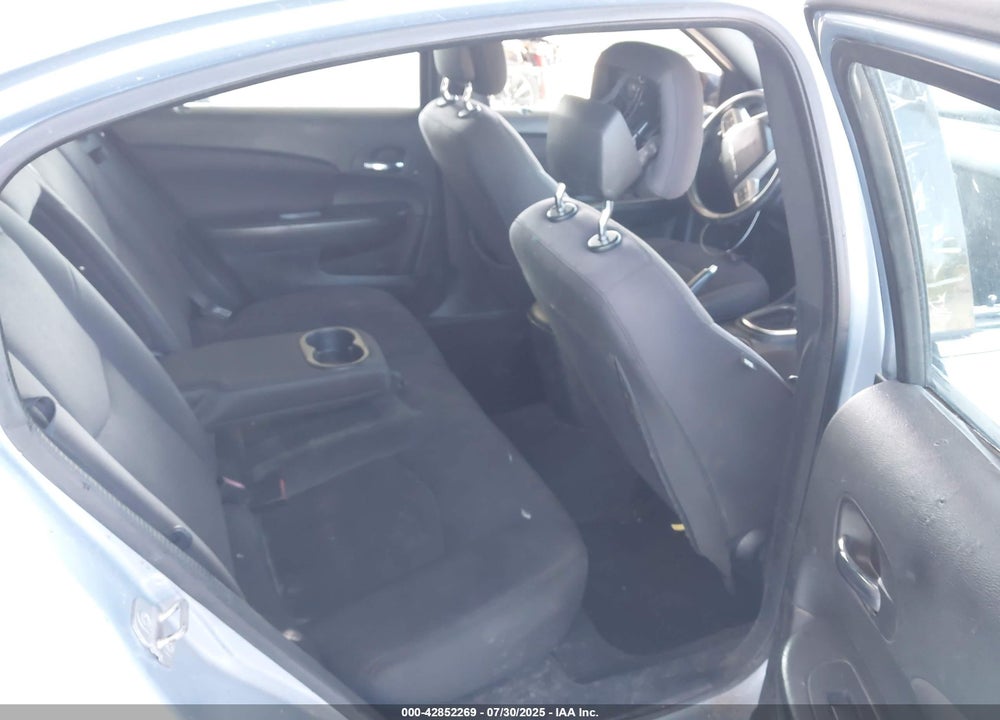2014 CHRYSLER 200 VIN: 1C3CCBBB5EN137559