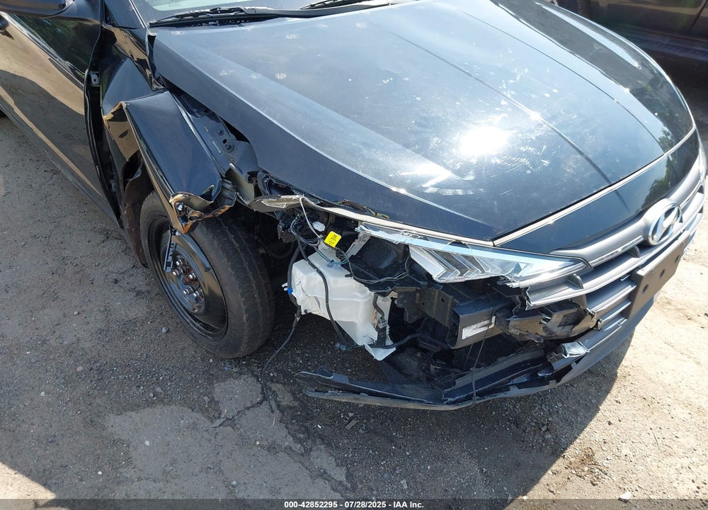 2020 HYUNDAI ELANTRA VIN: 5NPD74LF6LH610965