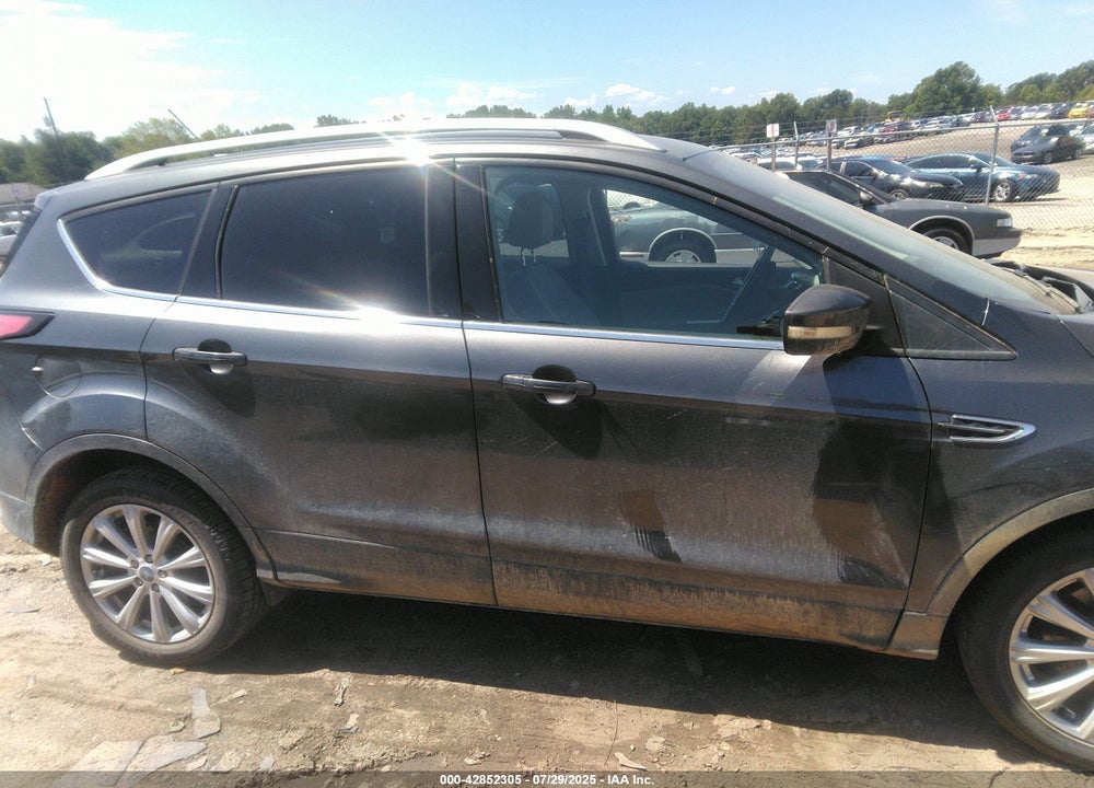 2017 FORD ESCAPE VIN: 1FMCU0J97HUC80417