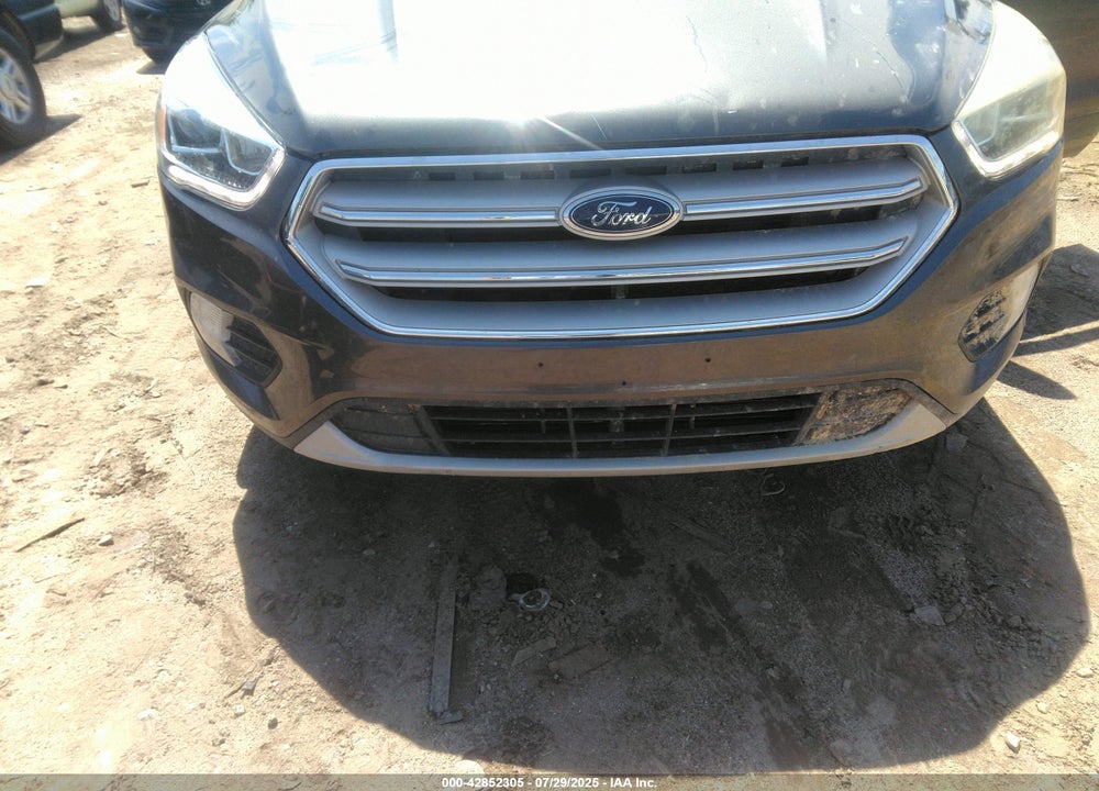 2017 FORD ESCAPE VIN: 1FMCU0J97HUC80417