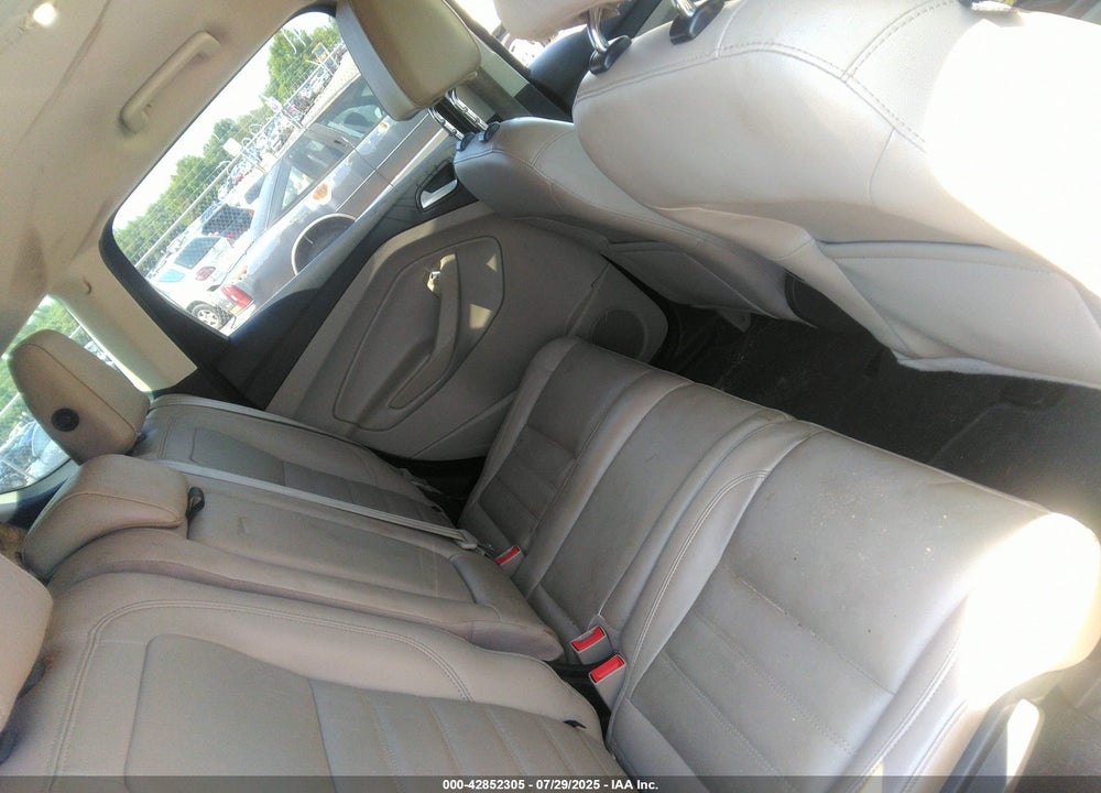 2017 FORD ESCAPE VIN: 1FMCU0J97HUC80417