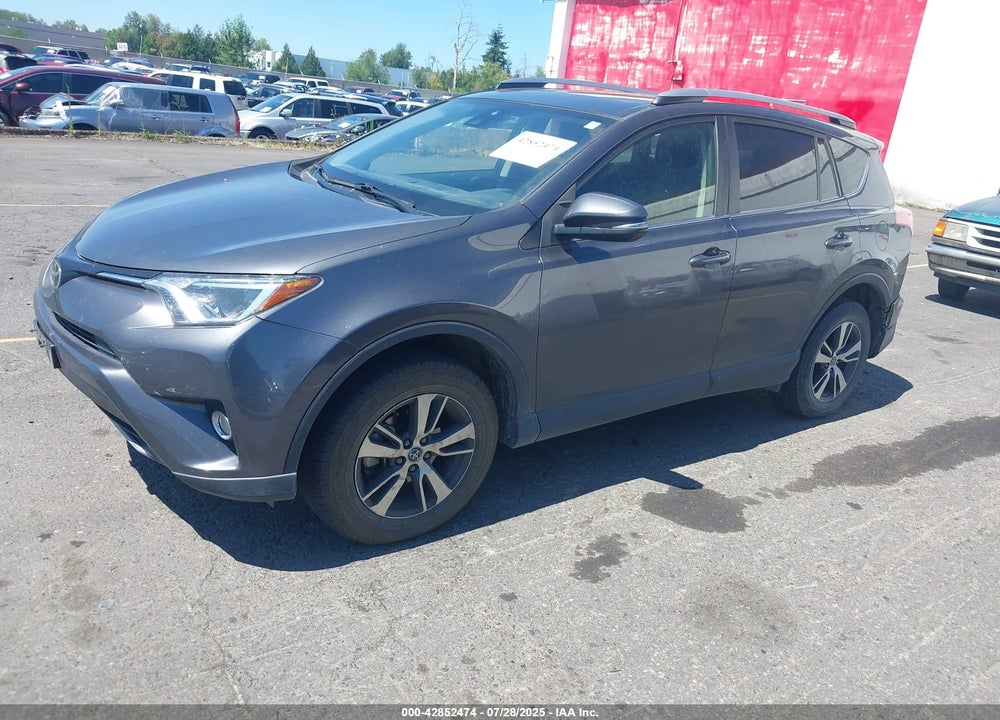 2017 TOYOTA RAV4 VIN: JTMRFREVXHJ702413