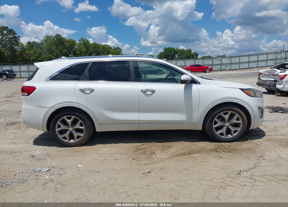 2016 KIA SORENTO VIN: 5XYPK4A55GG113053