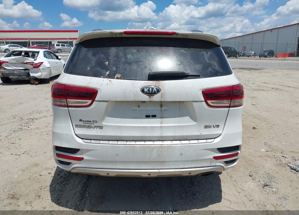 2016 KIA SORENTO VIN: 5XYPK4A55GG113053