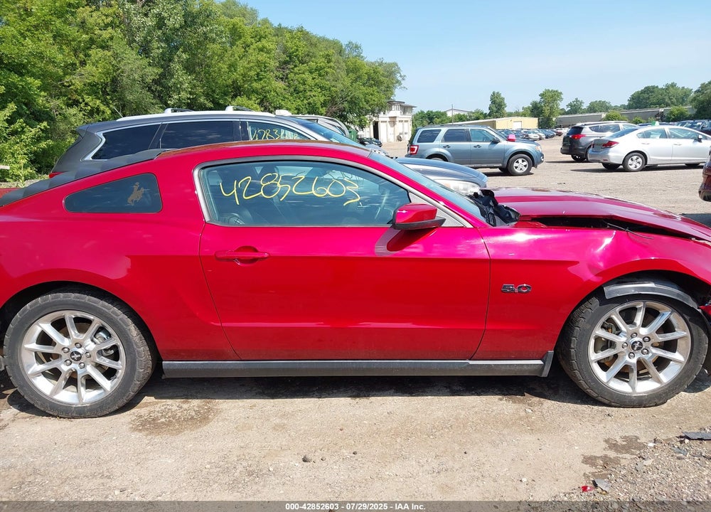 2011 FORD MUSTANG VIN: 1ZVBP8CF6B5134226
