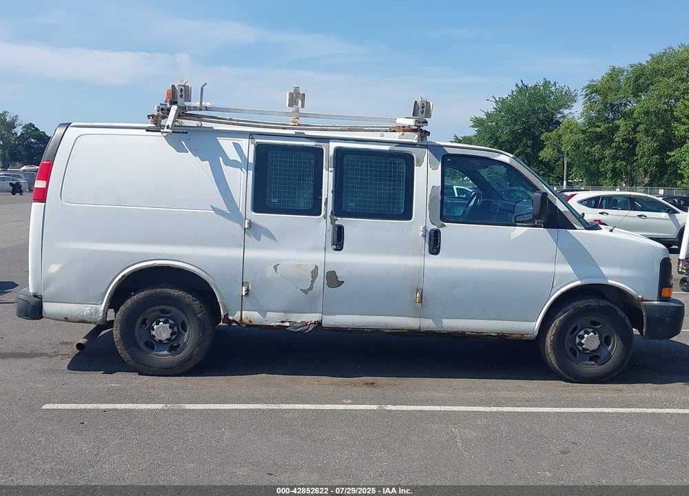 2009 CHEVROLET EXPRESS 2500 WORK VAN VIN: 1GCGG25C891166783