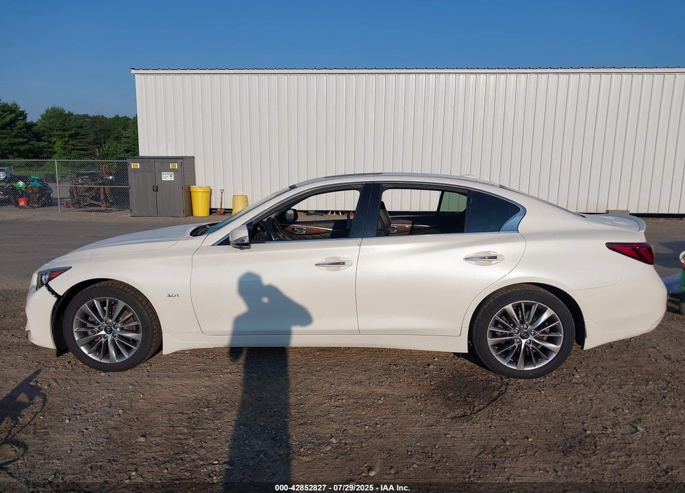 2018 INFINITI Q50 3.0T LUXE VIN: JN1EV7AR0JM445557