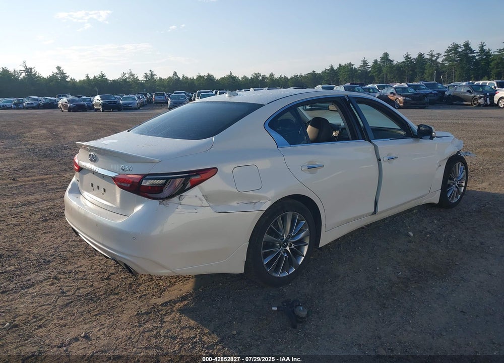 2018 INFINITI Q50 3.0T LUXE VIN: JN1EV7AR0JM445557