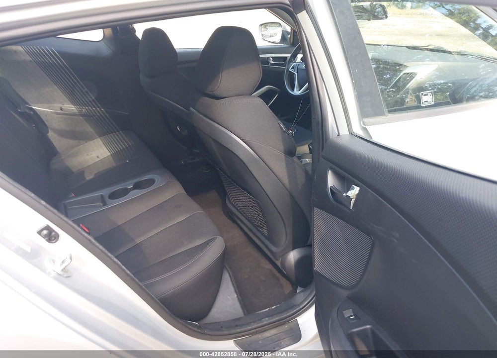 2016 HYUNDAI VELOSTER VIN: KMHTC6ADXGU277441