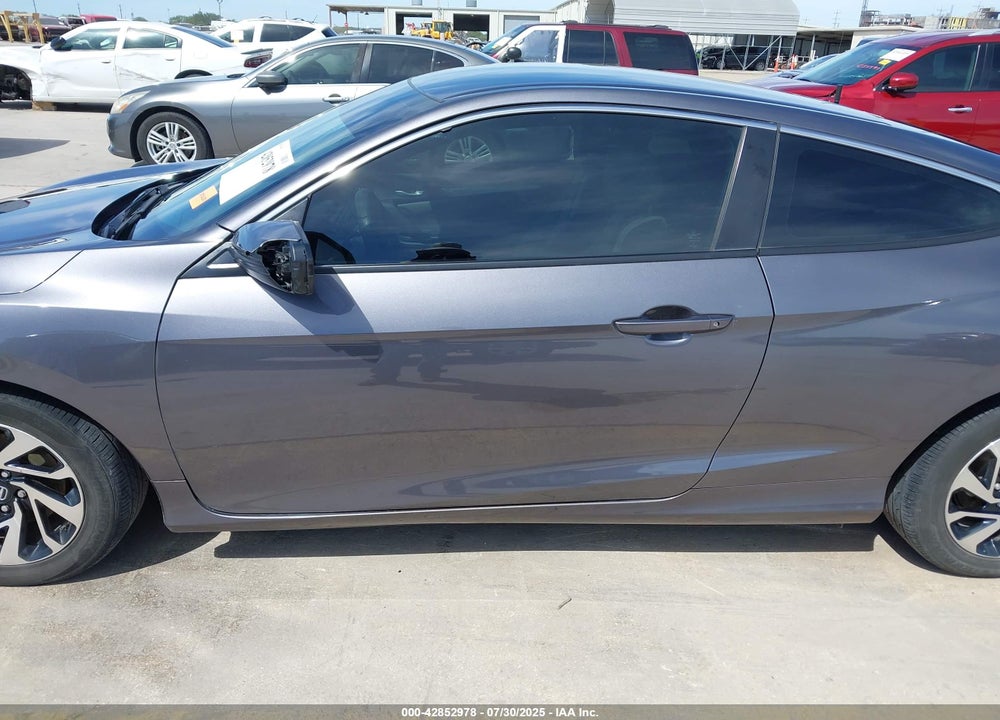 2018 HONDA CIVIC LX VIN: 2HGFC4B53JH308618
