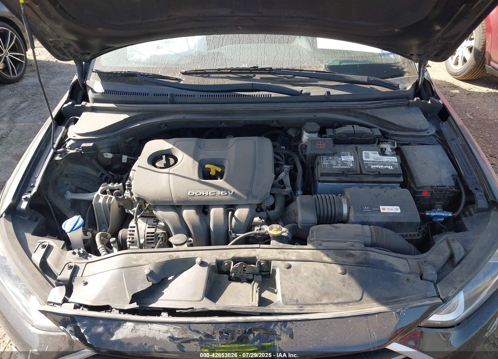 2018 HYUNDAI ELANTRA VIN: 5NPD84LF3JH311217