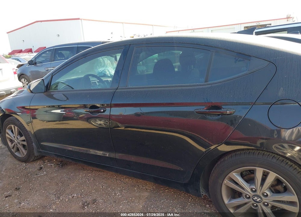 2018 HYUNDAI ELANTRA VIN: 5NPD84LF3JH311217