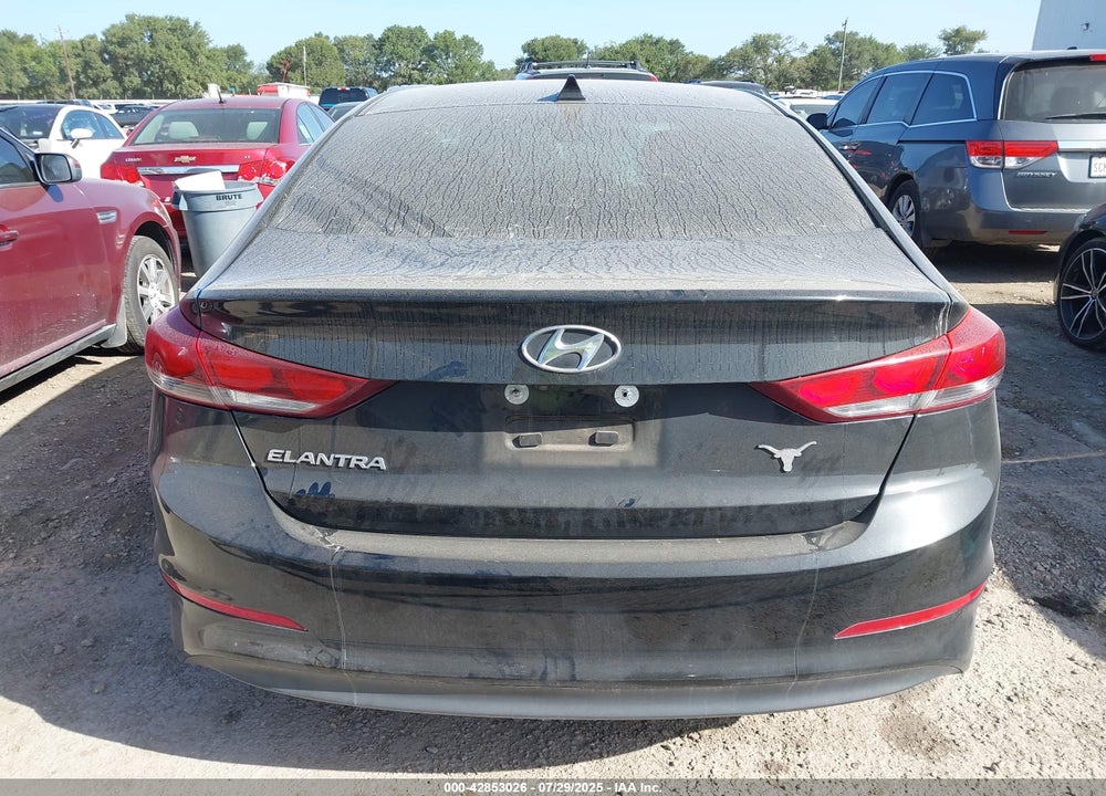 2018 HYUNDAI ELANTRA VIN: 5NPD84LF3JH311217