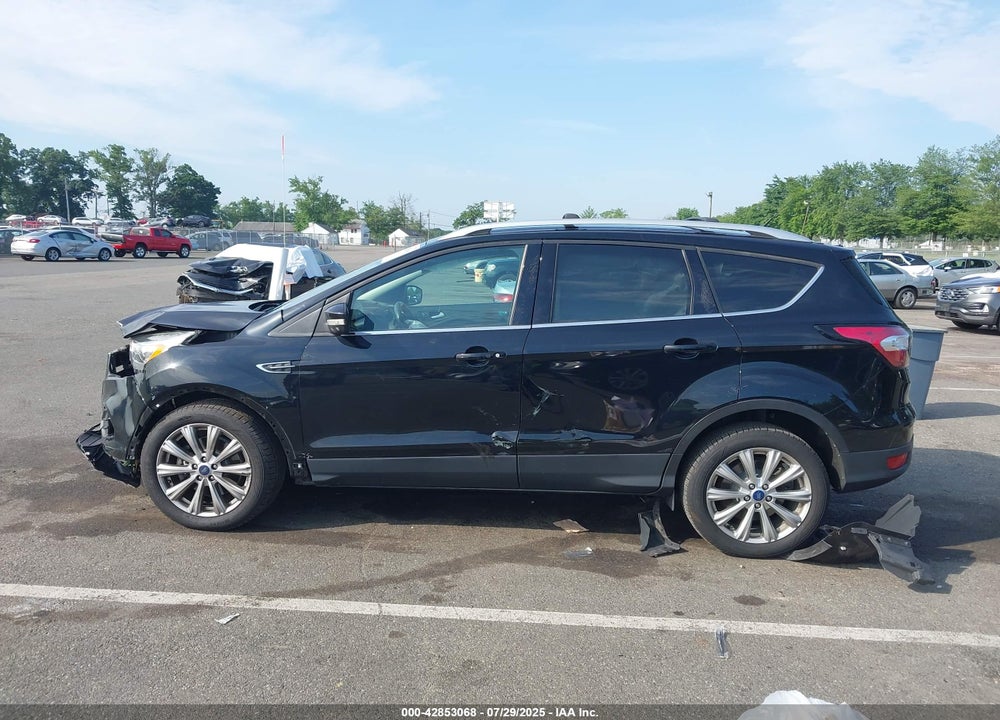 2017 FORD ESCAPE VIN: 1FMCU9J92HUE28445