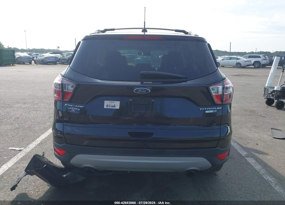 2017 FORD ESCAPE VIN: 1FMCU9J92HUE28445