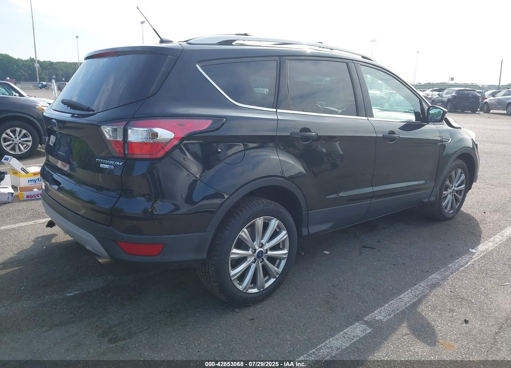 2017 FORD ESCAPE VIN: 1FMCU9J92HUE28445