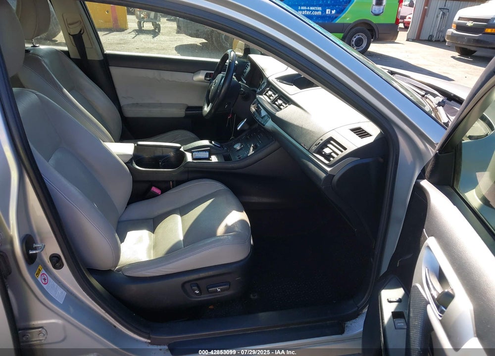 2013 LEXUS CT 200H VIN: JTHKD5BH2D2133218