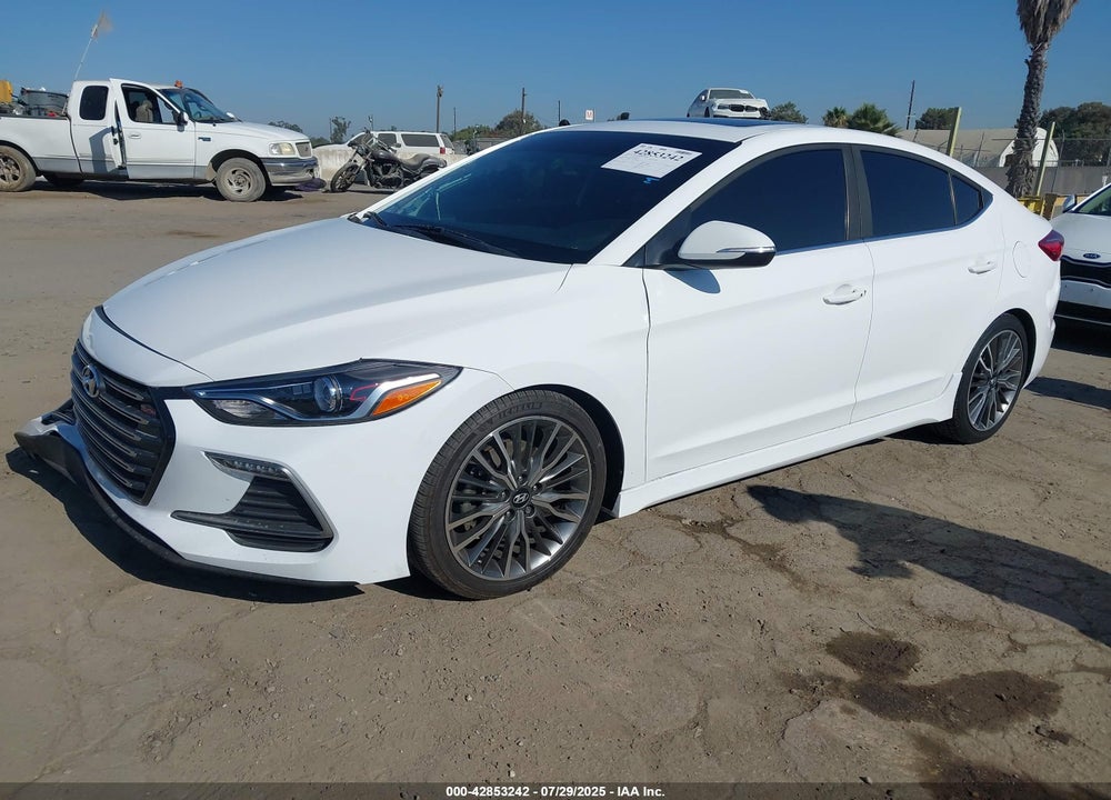 2018 HYUNDAI ELANTRA VIN: KMHD04LB8JU685618