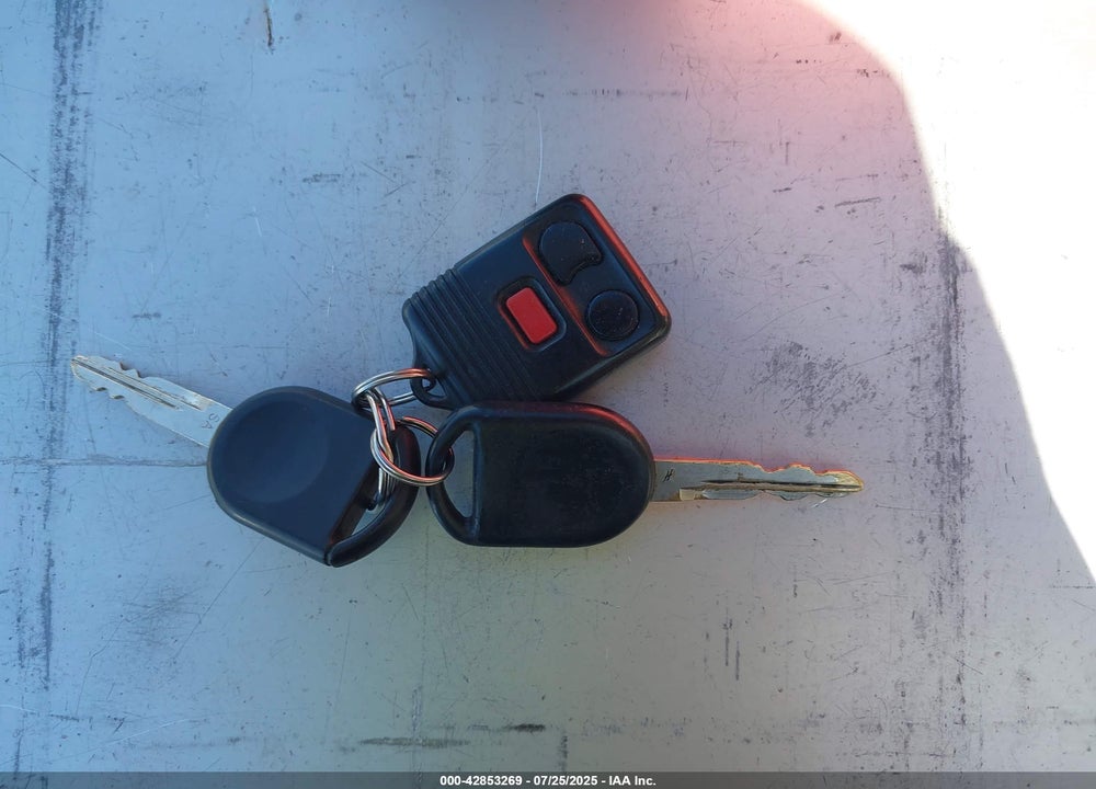 2005 FORD ESCAPE VIN: 1FMYU03175KD28535